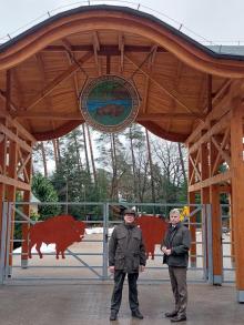 ŻUBRY JUŻ CZEKAJĄ NA ZWIEDZAJĄCYCH